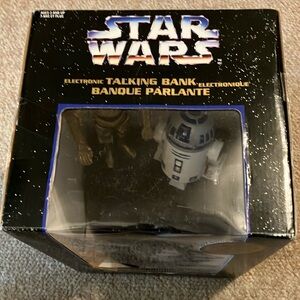 Vintage 1977 Electronic Star Wars Talking Bank R2D2 and C-PO.